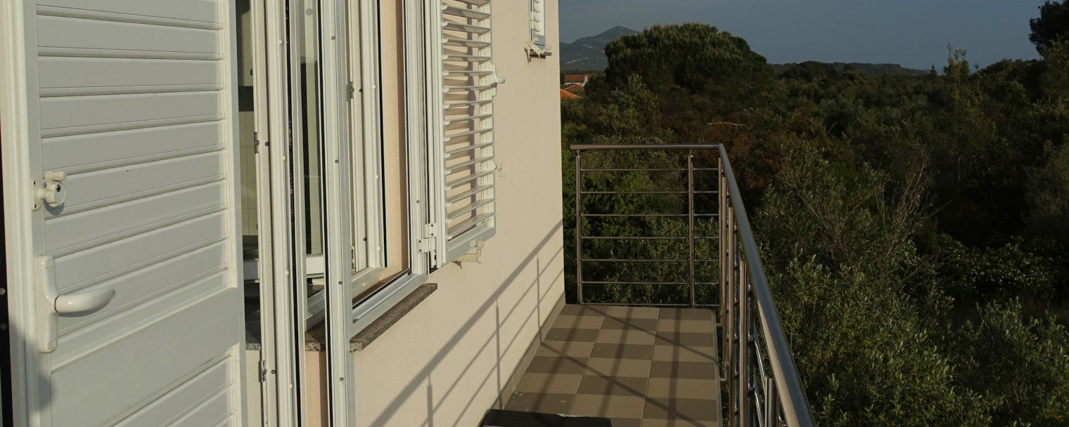 balcony slide